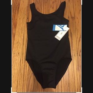 Bundle of 3 only please. Girls go-dry leotard!